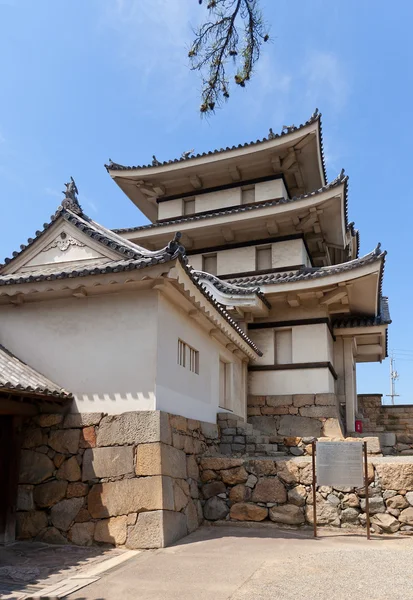 Kitanomaru Tsukimi Turret (1676) do castelo de Takamatsu, Japão — Fotografia de Stock