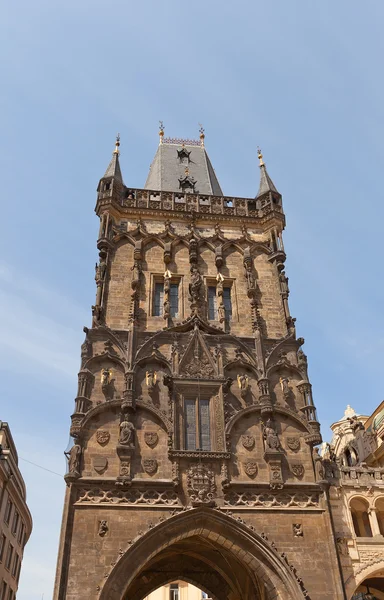 Toz Kulesi (Xv c.) eski Prag. UNESCO tarafından — Stok fotoğraf