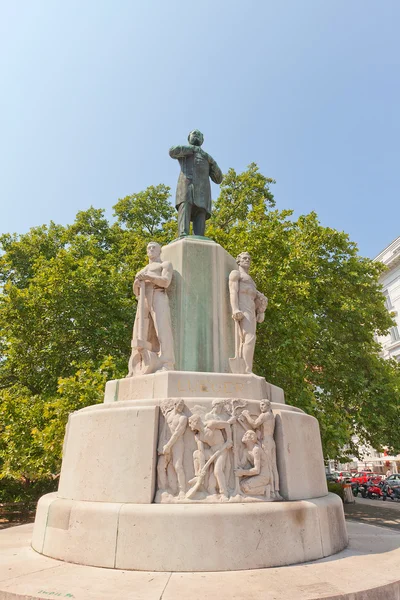 Monument to Karl Lueger (1926) in Vienna, Austria — Stok fotoğraf