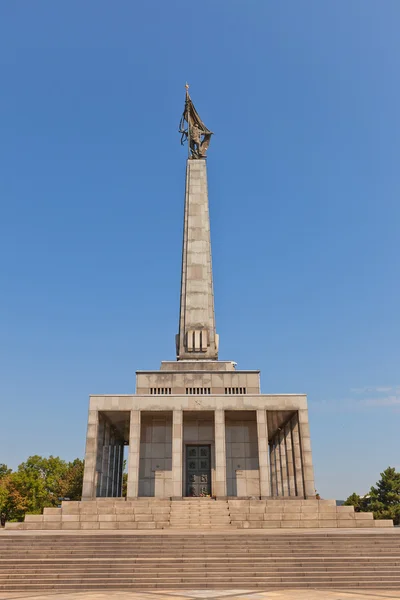 斯拉温战争纪念馆 (大约在 1960 年) 在布拉索夫 — 图库照片