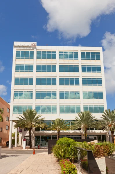 Kantoor van Butterfield Bank in George Town van Grand Cayman eiland Rechtenvrije Stockafbeeldingen