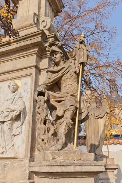 Del av monumentet till John av Nepomuk nära Sedlec Ossuary — Stockfoto