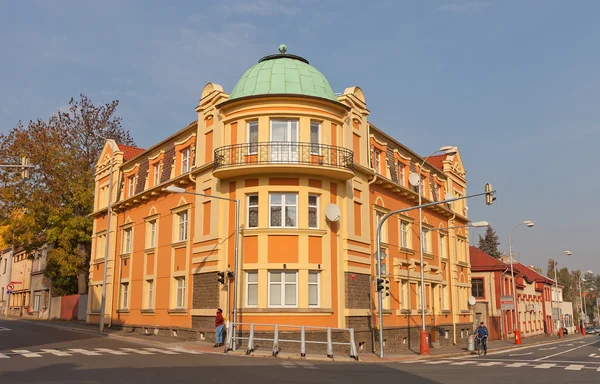 Старый дом в городе Кутна Гора, Чехия — стоковое фото