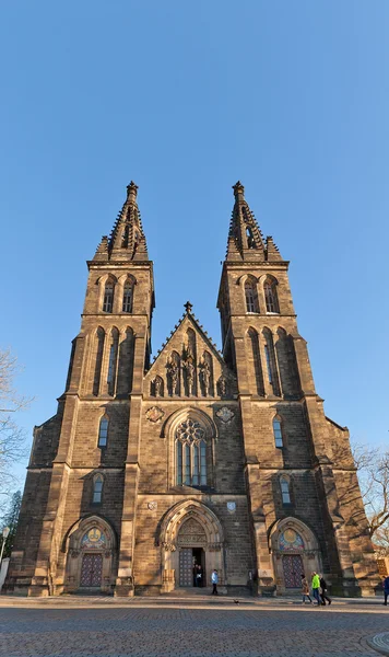大教堂圣彼得和 St Paul 在布拉格维谢赫拉德 — 图库照片