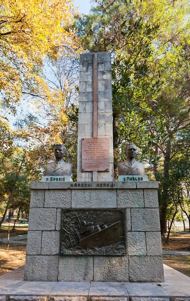 Monument to Masera and Spasic in Tivat, Montenegro — Stock Photo, Image