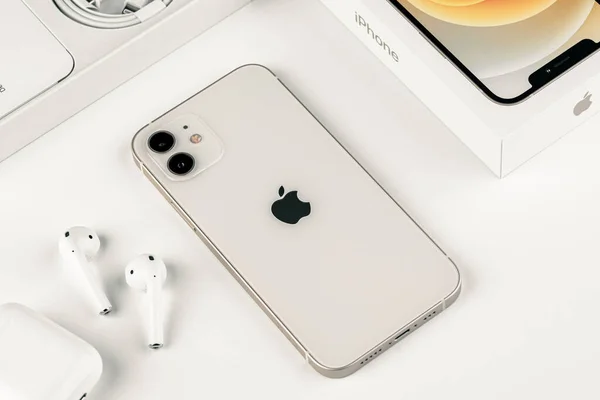 Antalya 2020 Front Back View New Iphone White Smartphone Apple — 스톡 사진