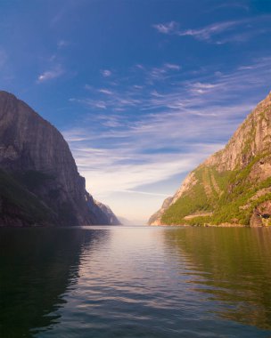 Norveç Lysefjord 'u, çok güzel bir manzara.