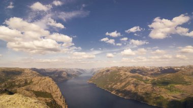 Norveç Lysefjord 'u, çok güzel bir manzara.