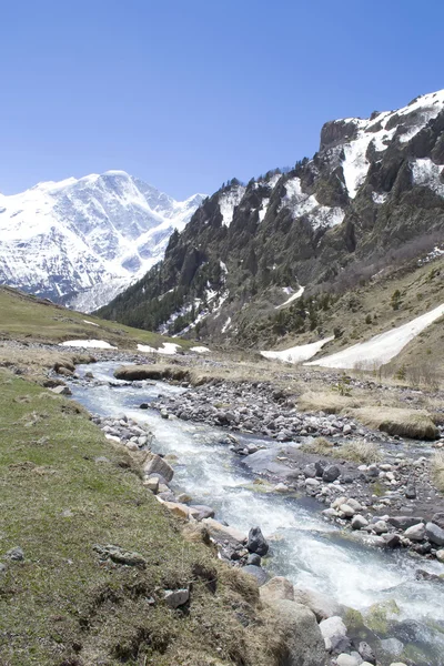 Glaciar Siete y monte Cheget — Foto de Stock