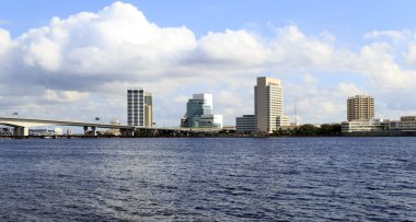 Jacksonville Florida manzarası St. Johns Nehri üzerinde