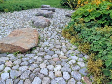 Parktaki taşların oyun alanı