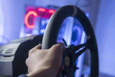 Basit, soyut bir direksiyon, elle kullanılan bir araç.