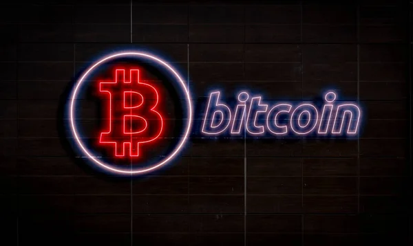 Текст биткойна и неоновый логотип на стене, абстрактная концепция криптовалютных денег — стоковое фото