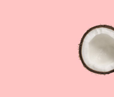 Kokfındık, çiğ tropikal gıdaların fotokopi alanı olan minimalist bir tasarım.