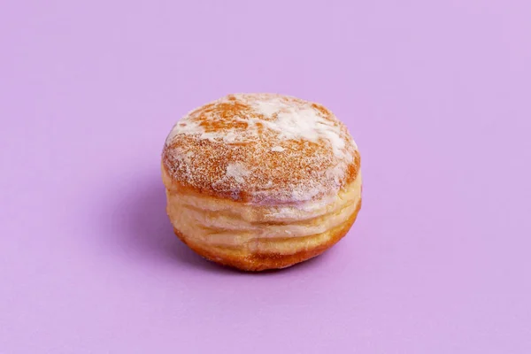 Een eenvoudige abstracte snoep donut geïsoleerde, minimalistische food art — Stockfoto
