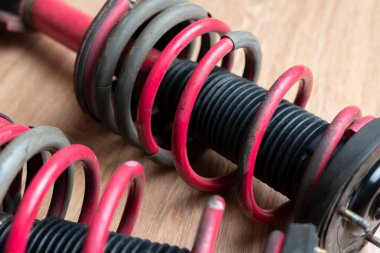 bir araba süspansiyonu destek amortisörü, araç yedek parçası