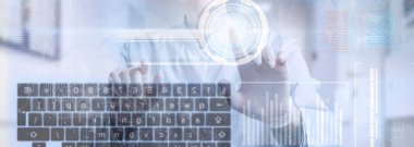 Profesyonel doktor fütüristik AR arayüz hud, el dokunma düğmesi kullanıyor