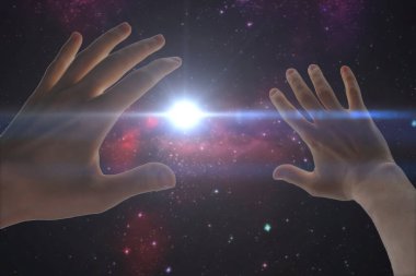 İnsan eli, gece yıldızının gökyüzündeki ışık vuruşunu gizler.