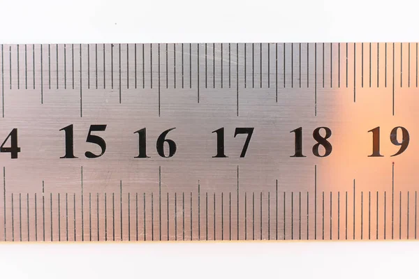 Makroaufnahme der Zentimeterskala auf weißem Hintergrund — Stockfoto