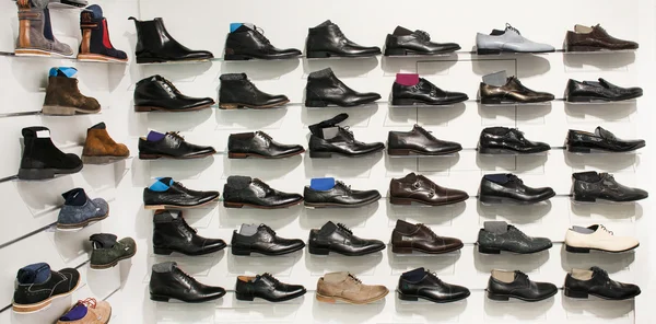 Shoes in the shop — Stock Photo, Image