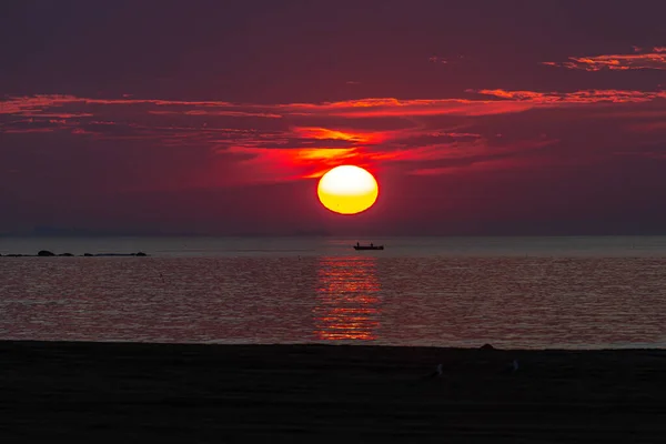Теплый Летний Восход Солнца Над Океаном Нью Гэмпшире — стоковое фото