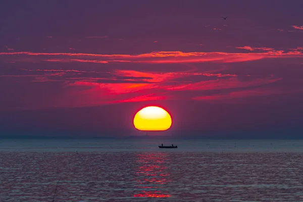 Теплый Летний Восход Солнца Над Океаном Нью Гэмпшире — стоковое фото