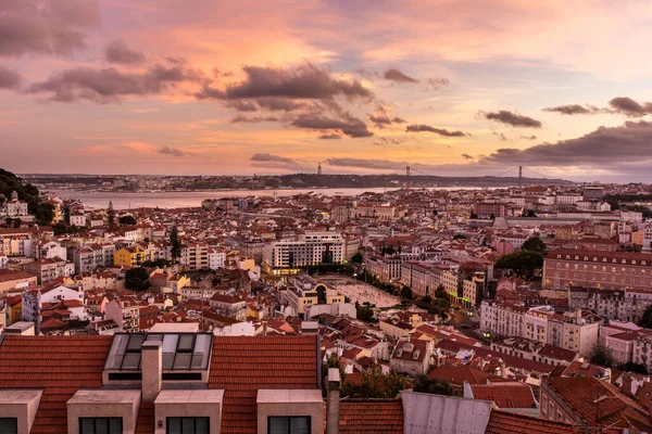 Prachtig Uitzicht Oude Historische Gebouwen Het Centrum Van Lissabon Portugal — Stockfoto