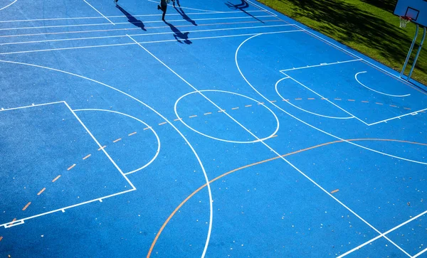 Vista Alto Ângulo Sombra Arco Basquete Backboard Alinhado Com Linhas — Fotografia de Stock