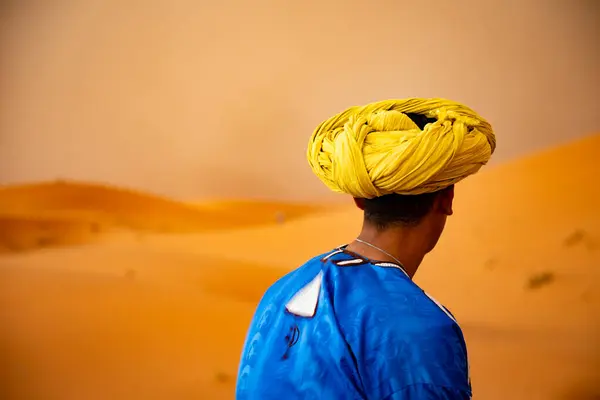 Homem Berbere Deserto — Fotografia de Stock