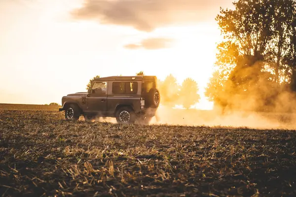 Car Field Green Grass Nature Background — Stock Photo, Image