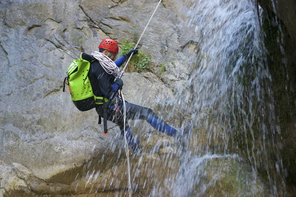 Canyoneering Aguare Canyon Canfranc Valley Pirinéus Província Huesca Espanha — Fotografia de Stock