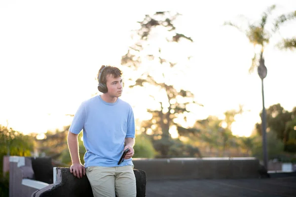 Young Man Headphones Sunlight — Zdjęcie stockowe