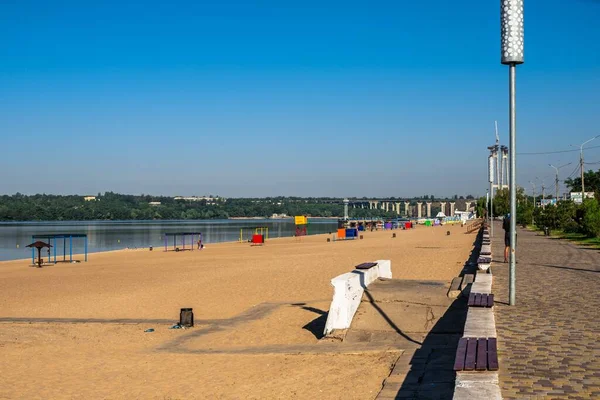 Zaporozhye Ukraine 2020 Public Beach Banks Dnieper Zaporozhye Ukraine Sunny — Stock Photo, Image