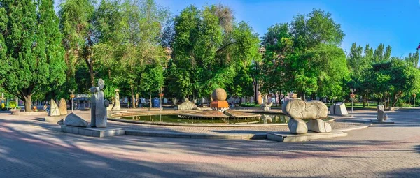 Zaporozhye Ukrayna 2020 Güneşli Bir Yaz Sabahında Ukrayna Nın Zaporozhye — Stok fotoğraf
