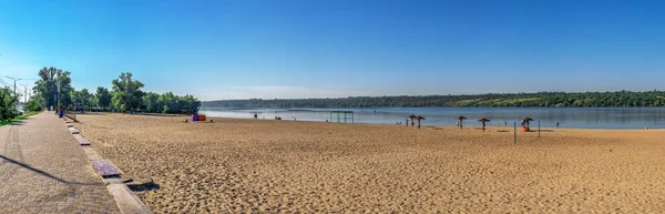 Zaporozhye Ucrania 2020 Playa Pública Orillas Del Dniéper Zaporozhye Ucrania — Foto de Stock