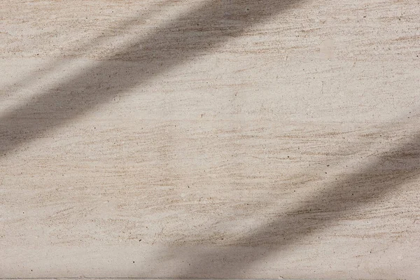 Şehrin duvarında taş yüzey, yapı, güneşli bir günde inşaat.