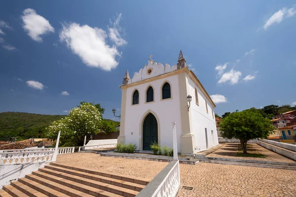 Vista Para Fachada Antiga Igreja Colonial Escadaria Pequena Cidade — Fotografia de Stock