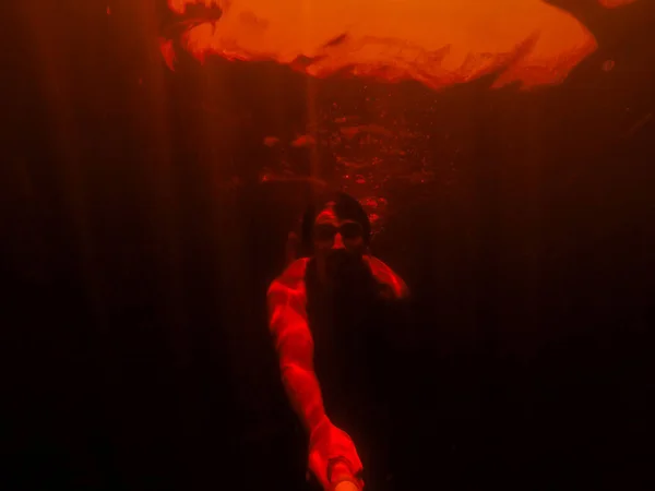 Selfie Swimming Underwater Chapada Diamantina Dark Water River Pool — ストック写真