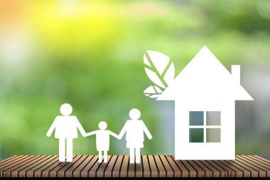 Ev - doğal yeşil arka plan - Küresel ısınma ve para biriktirme kavramı