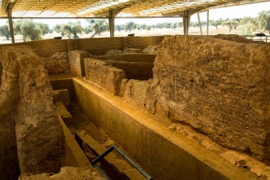 İnşaat alanının kalıntıları.