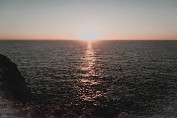 Schöner Sonnenuntergang Über Dem Meer — Stockfoto