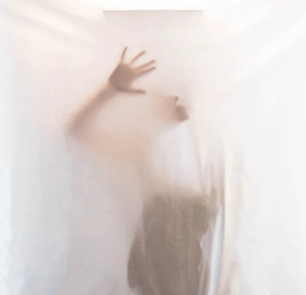 Abstraktes Bild Von Mädchen Hinter Der Weißen Textur — Stockfoto