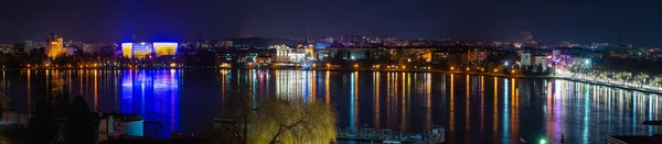 Tarnopol Ukraina 2020 Panoramiczny Widok Staw Zamek Tarnopolu Ukraina Zimową — Zdjęcie stockowe