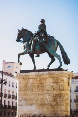 Madrid 'in merkezinde Peter ve Paul' un anıtı, İspanya.