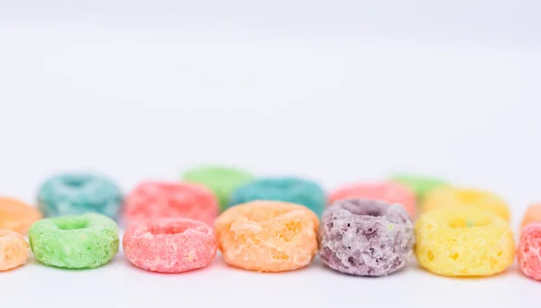 Bonbons Colorés Sur Fond Blanc — Photo