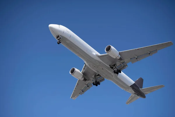 Airplane Flying Sky — Stock Photo, Image