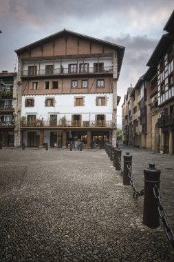 Şehrin eski kasabası.