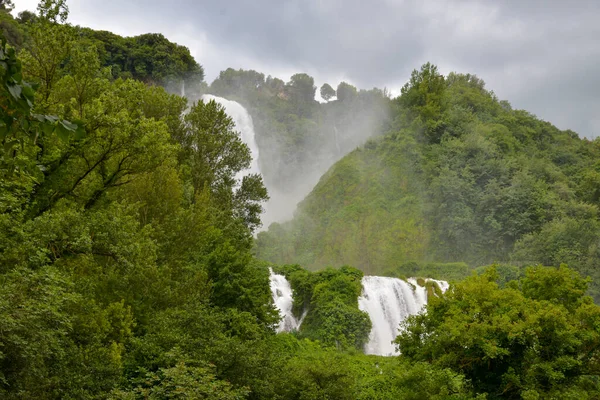 Marmore Şelalesi Terni Umbria Eyaletinin Avrupa Daki Yüksek Şelalesidir — Stok fotoğraf