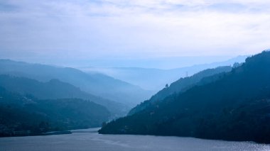 Dağların güzel manzarası