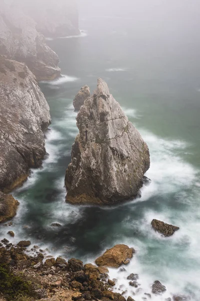 Roches Cliff Atlantique Longement Exposées — Photo